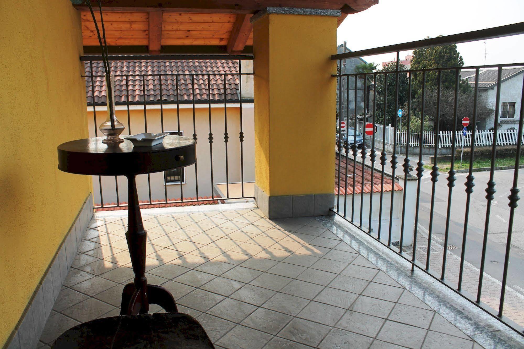 B&B Villa Milano By Rhospitality It Cornaredo Extérieur photo